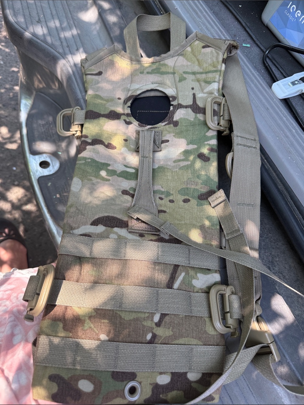 US Military Woodland Camo Hydration Carrier Pack Pouch 3 ltre holds 100 oz NEW